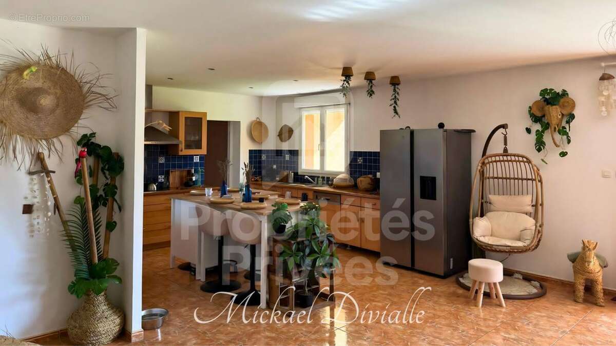Maison de plain-pied Entre vallée et vignes a Pomas - photo 12