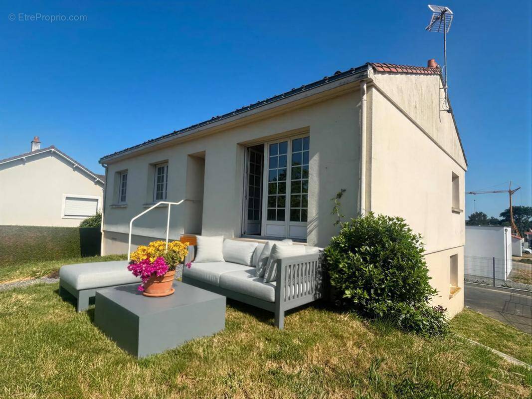 Maison à LES HERBIERS