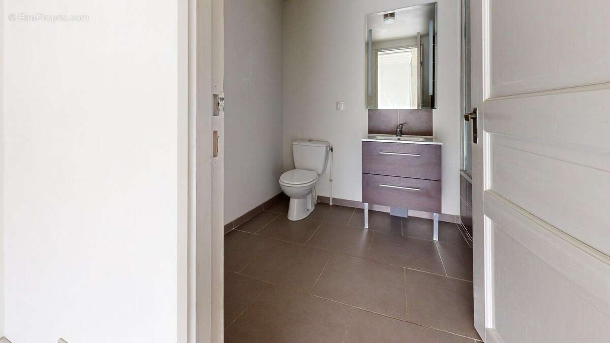 AppartementaucoeurdeSAINTCYPRIENBathroom - Appartement à SAINT-CYPRIEN