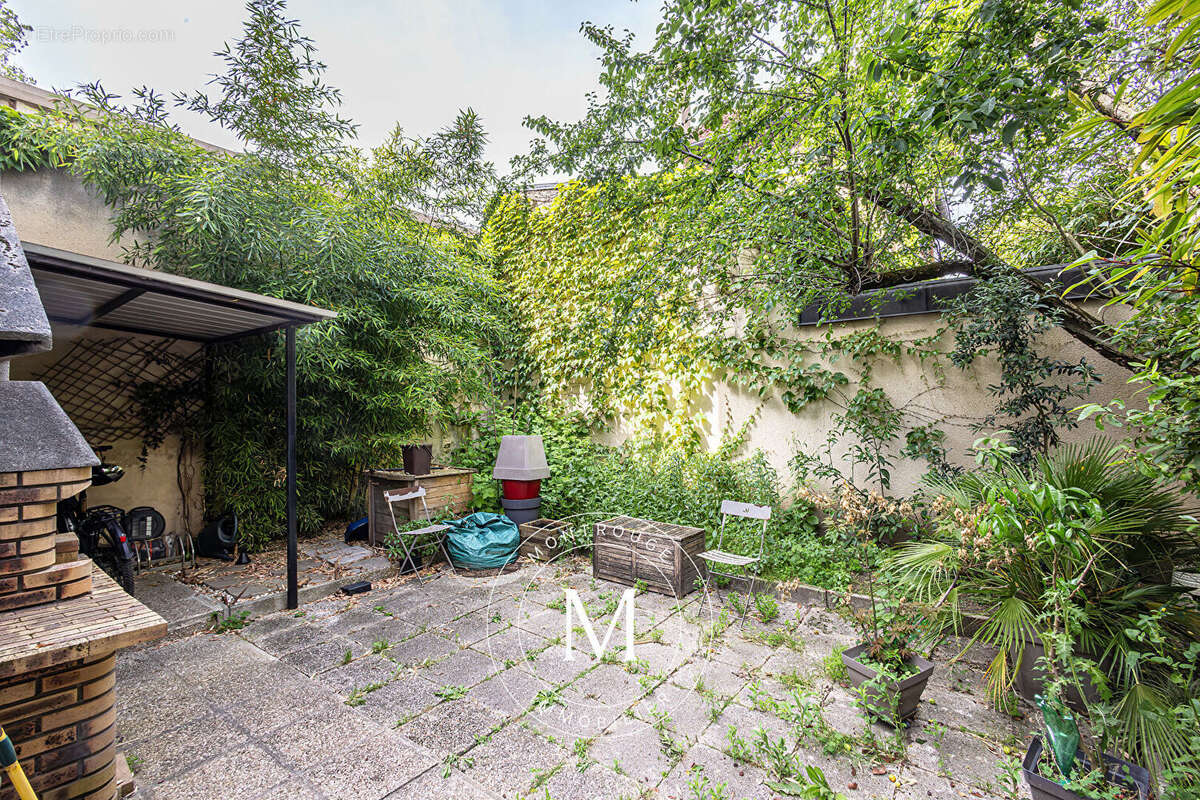 Maison à MONTROUGE