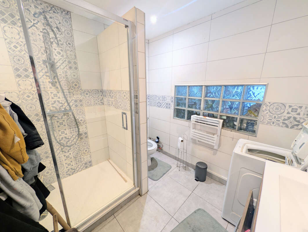 Appartement à SAINTE-SAVINE