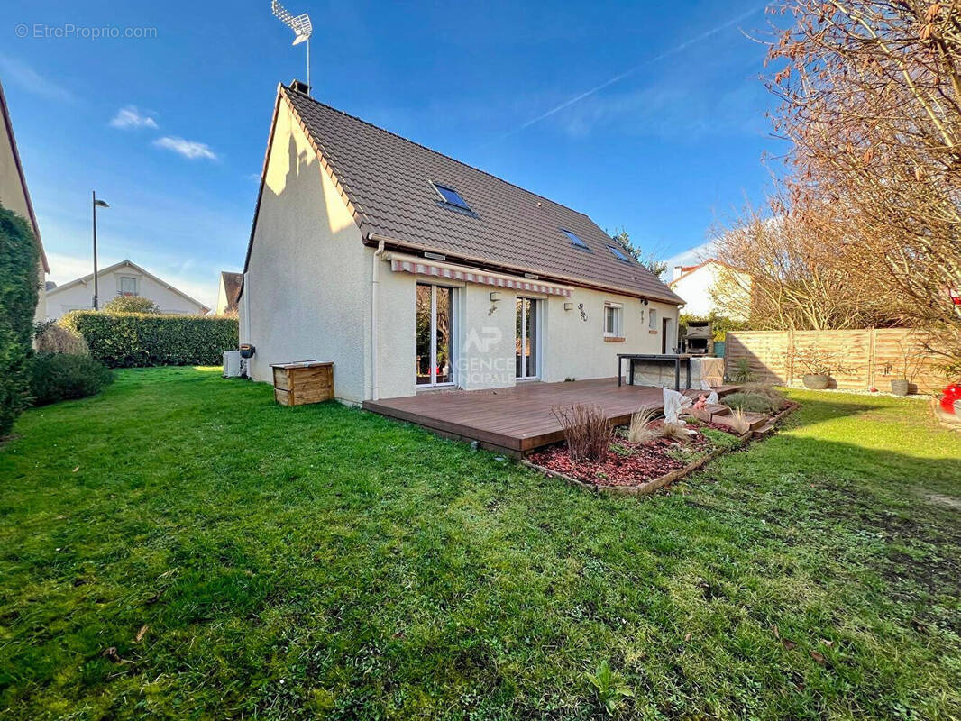 Maison à CARRIERES-SUR-SEINE