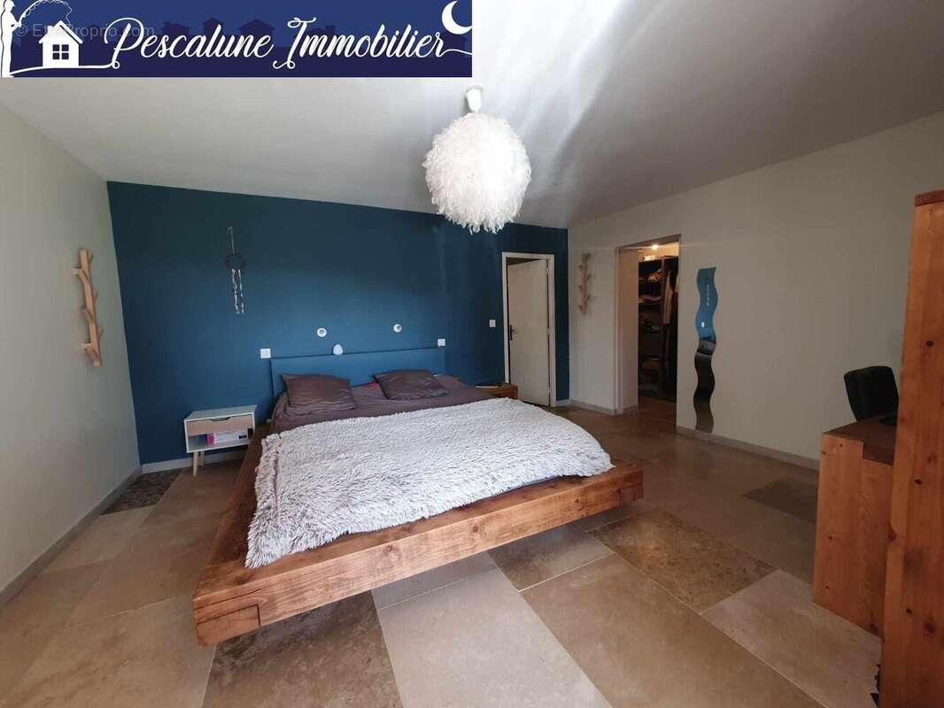 Maison à SAINT-LAURENT-D'AIGOUZE