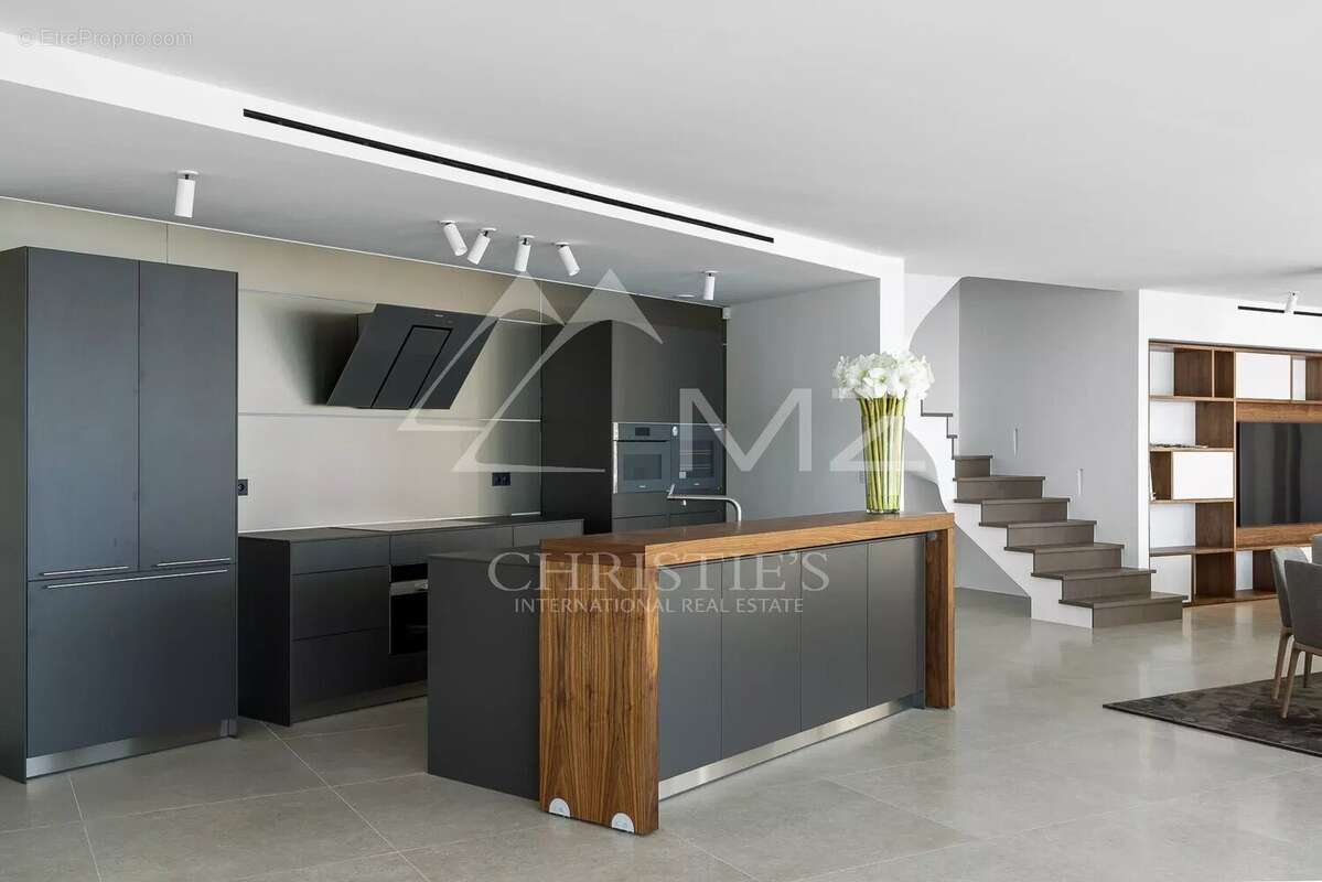 Maison à EZE