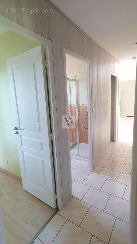 Maison à SAINT-YRIEIX-SUR-CHARENTE