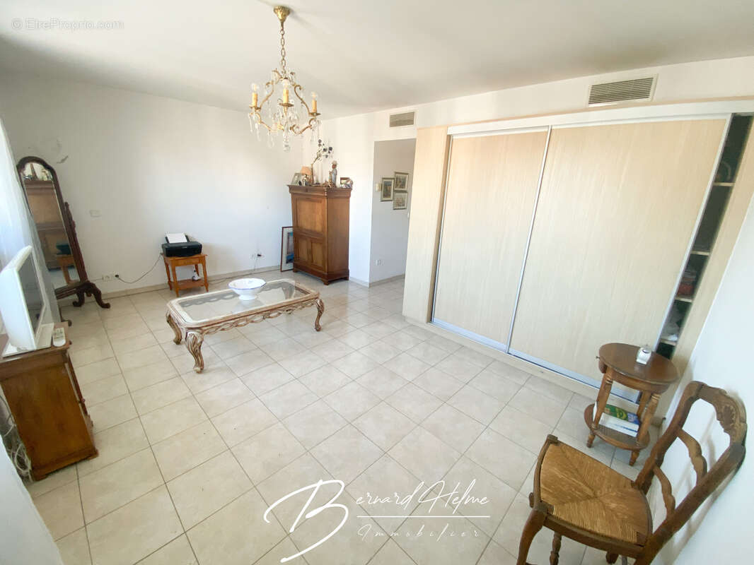 Appartement à MARSEILLE-8E