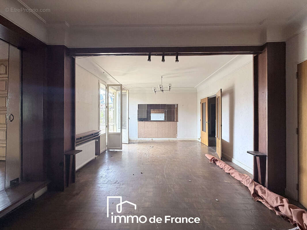 Immeuble Rodez - Local commercial + 2 Appartements T4 - photo 10