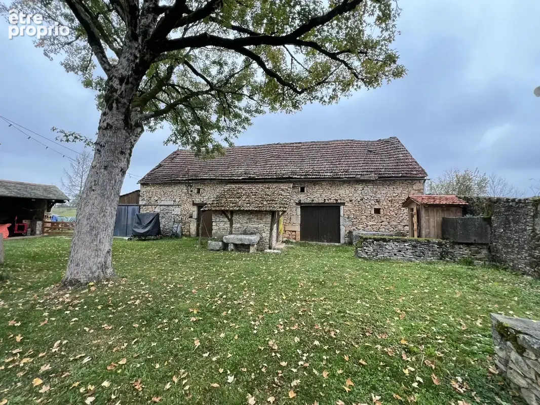 Causses du Quercy: Charmante maison de 4 chambres avec dépendances, 4,5ha de terrain et une belle vue! - photo 11