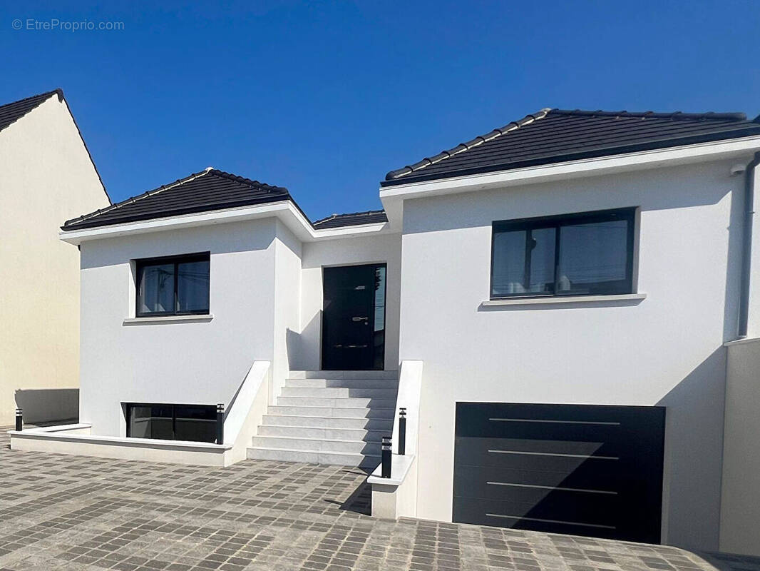 Maison à CONFLANS-SAINTE-HONORINE