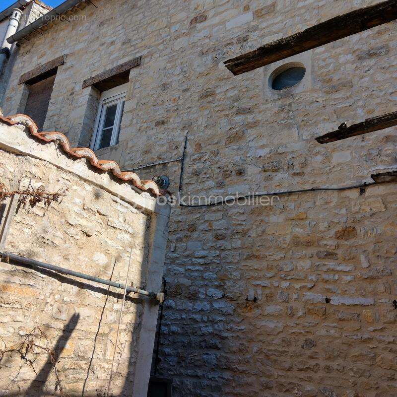 Appartement à MANSLE