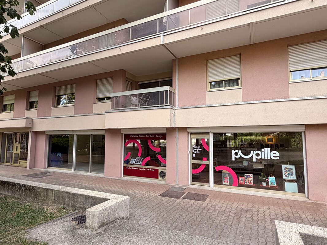 Commerce à LYON-3E