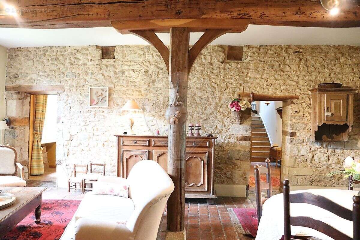 Maison à VITRY-LACHE