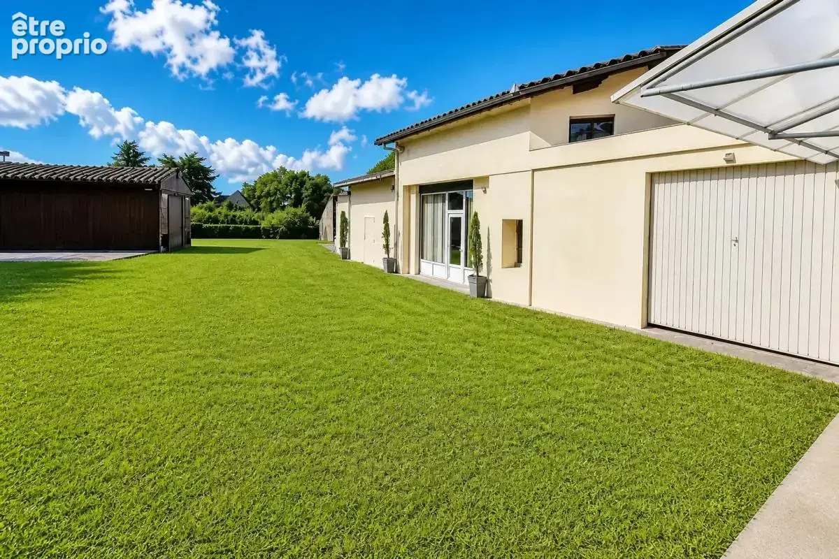Maison de 8 pièces de 280 m² à Puisseguin - photo 4