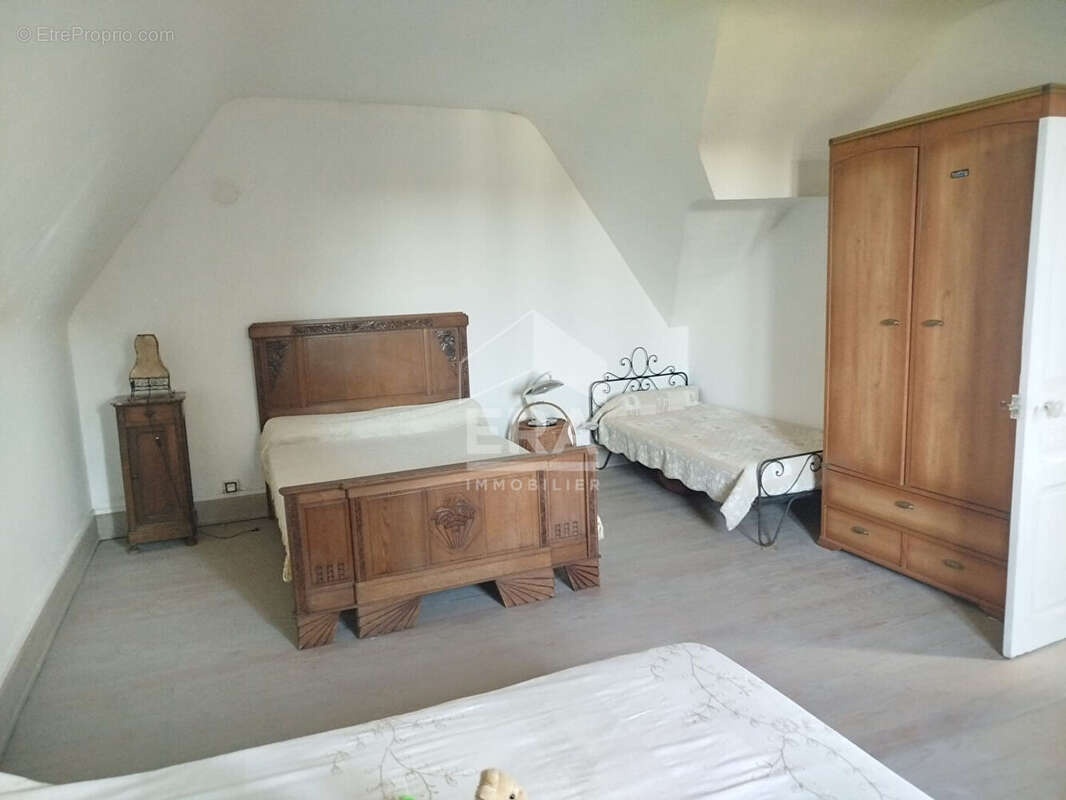 Maison à SAINT-LOUP-SUR-SEMOUSE