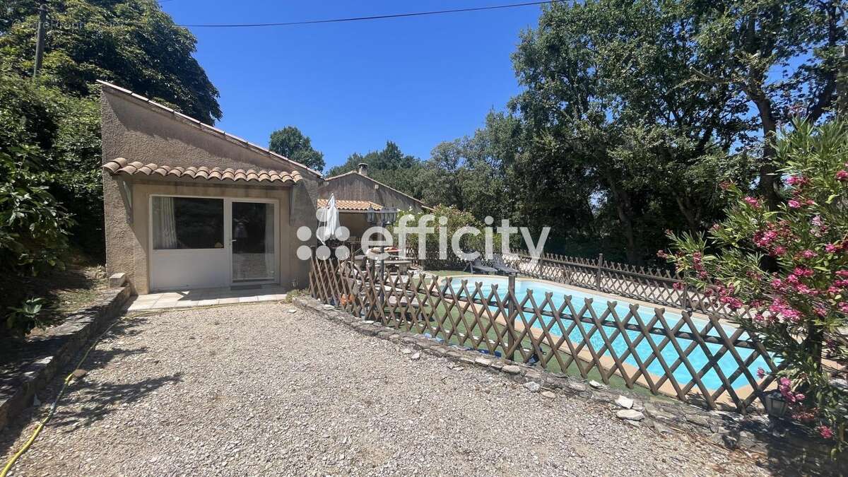 Maison 75 m² à Apt  - photo 12