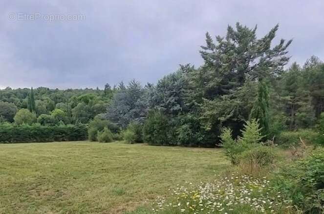 Terrain à LA BEGUDE-DE-MAZENC