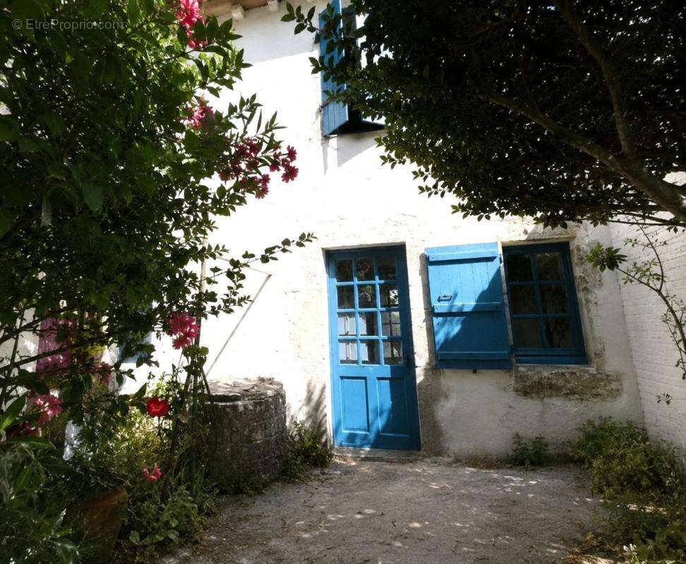 Maison 195 m² à Talmont-Sur-Gironde  - photo 7