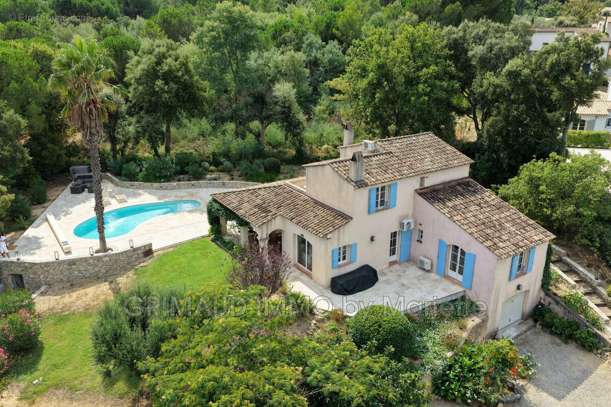 Maison à PLAN-DE-LA-TOUR