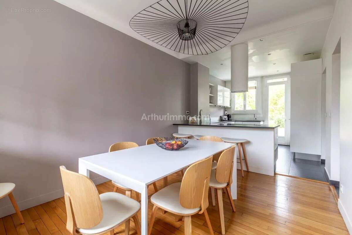 Maison à NOGENT-SUR-MARNE