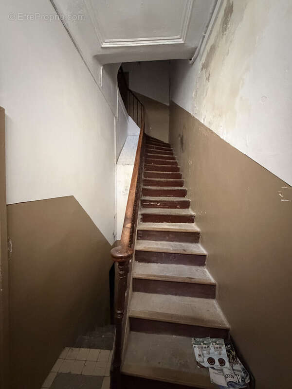 Appartement à MARSEILLE-5E