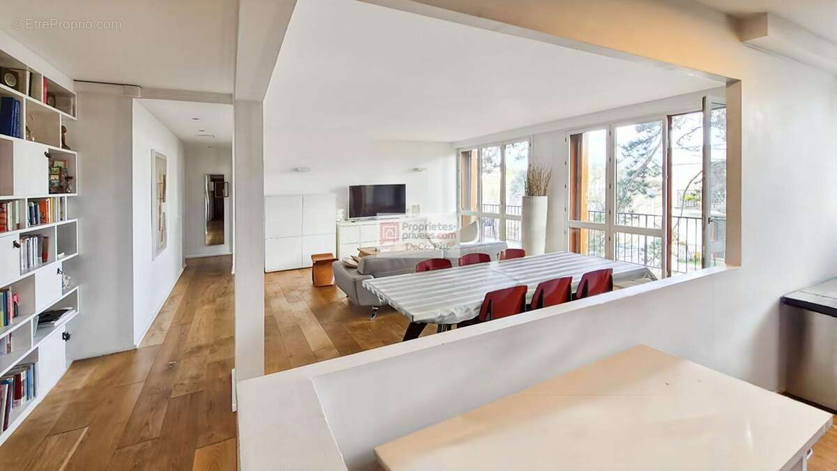 Appartement à VILLE-D'AVRAY