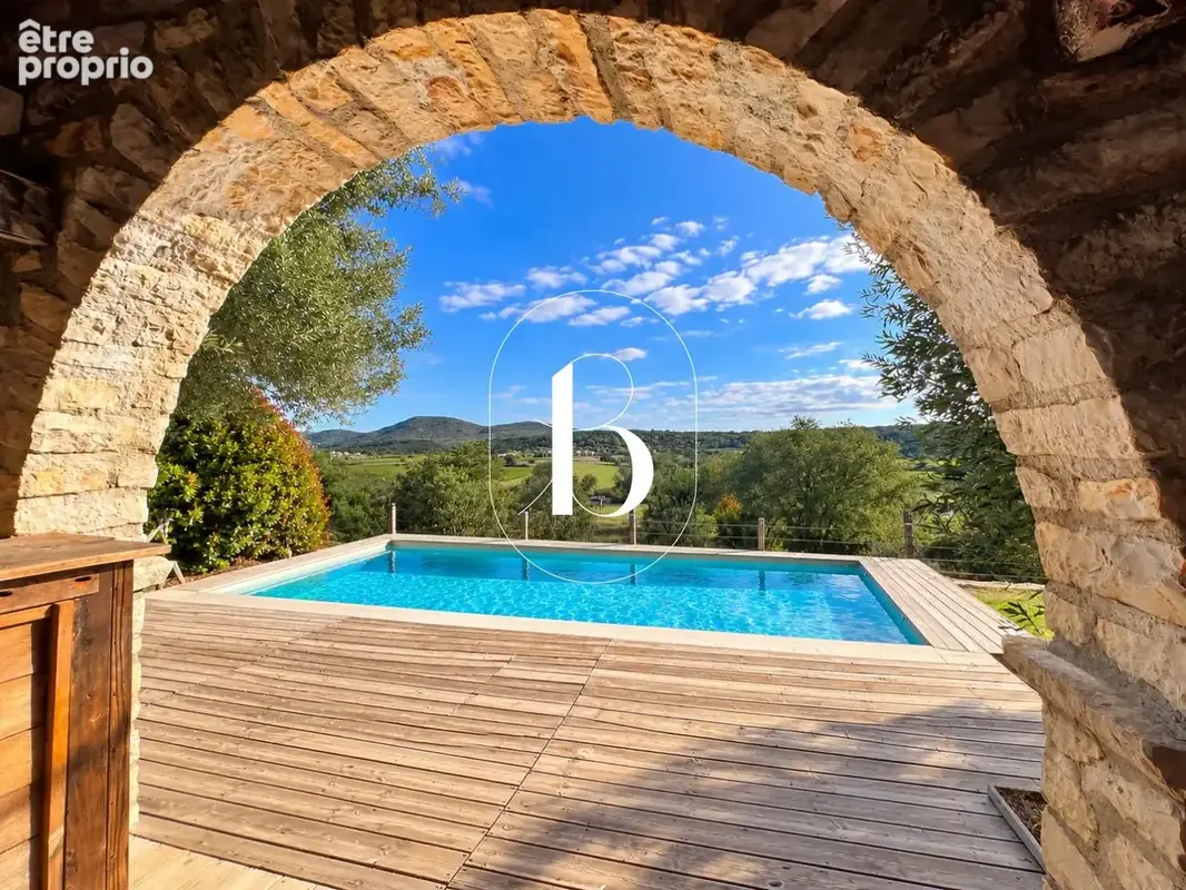 Maison 8 pièces 320 m² à vendre à Barjac (30430) - photo 1