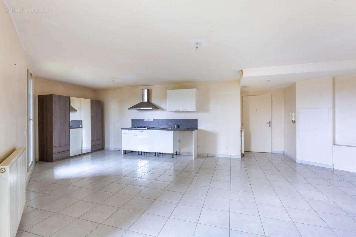 Appartement à RILLIEUX-LA-PAPE