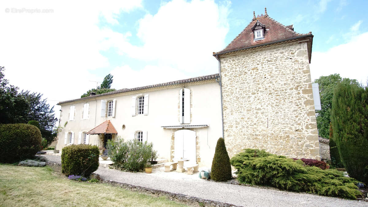 Autre à AUCH