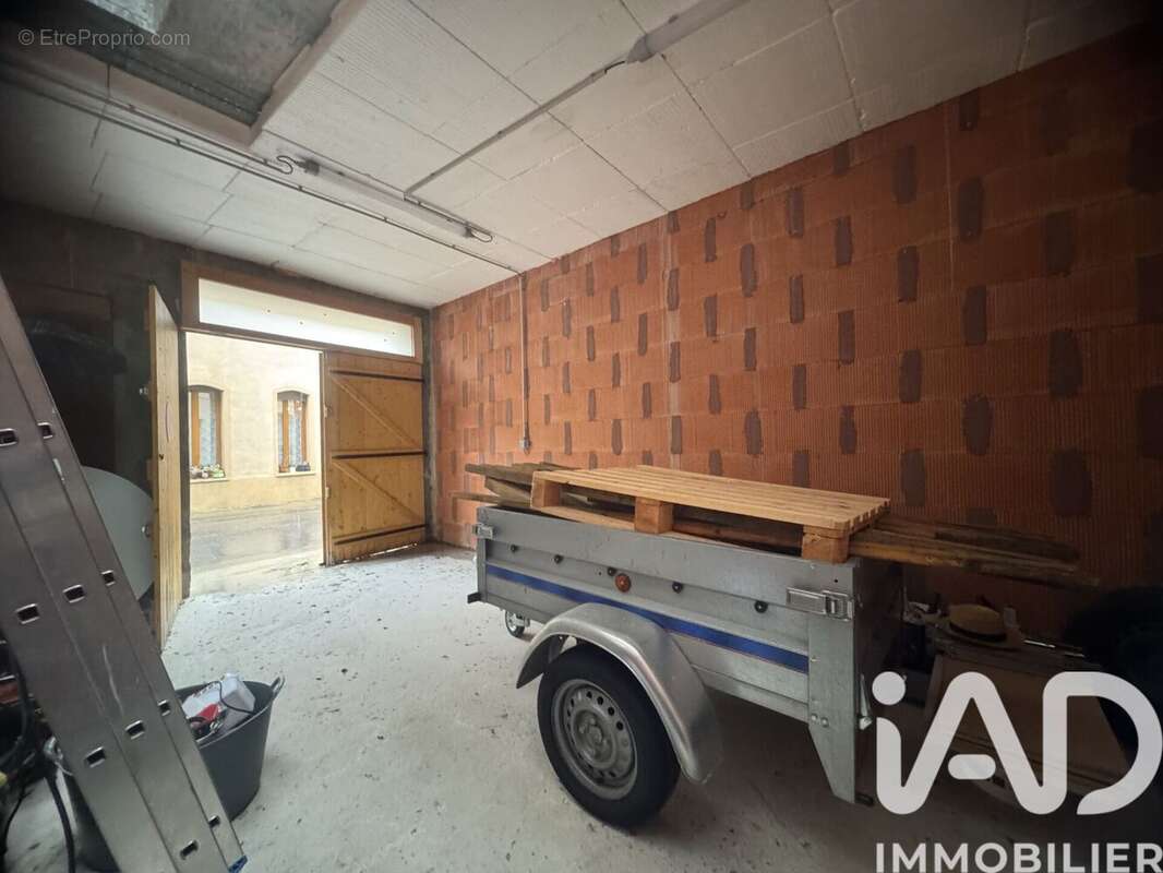 Photo 3 - Parking à CARAMANY