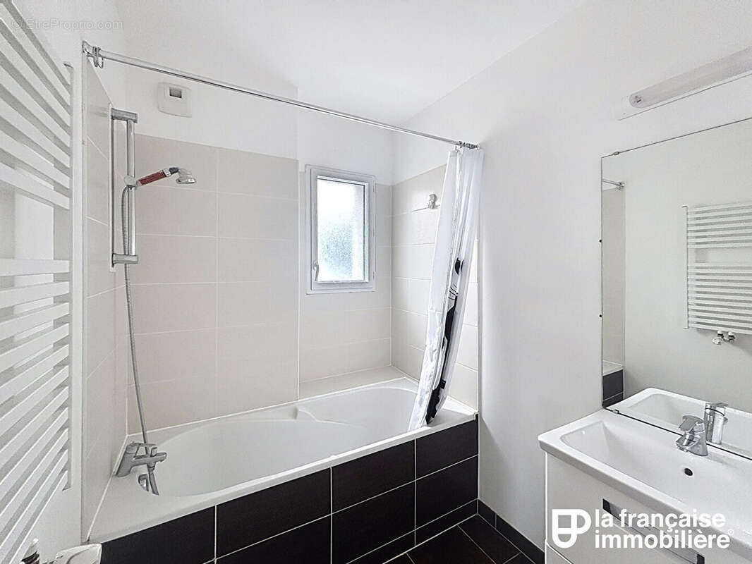 Maison à THORIGNE-FOUILLARD