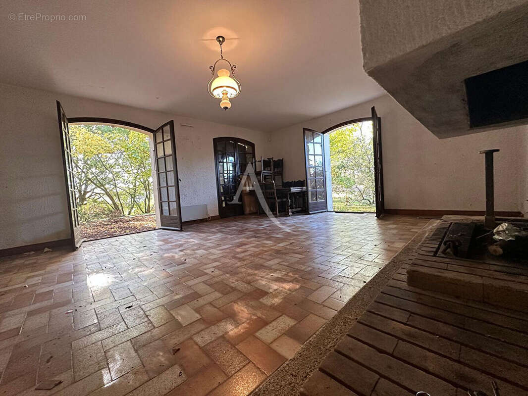 Maison à BUZET-SUR-TARN