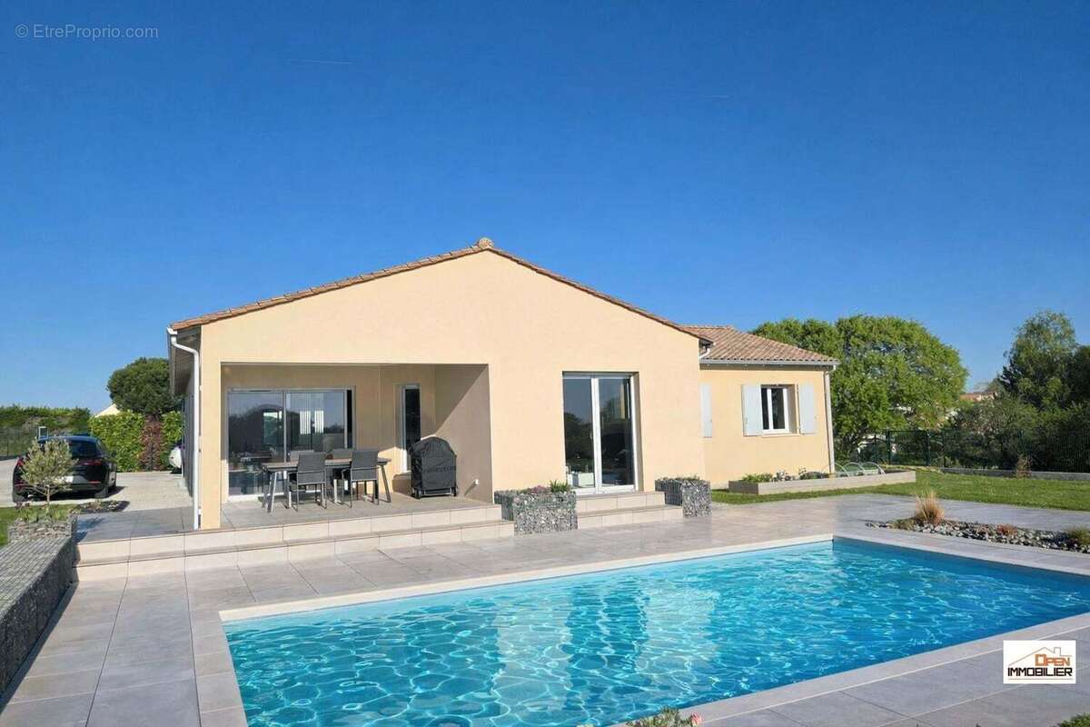 Maison à SAINT-SATURNIN