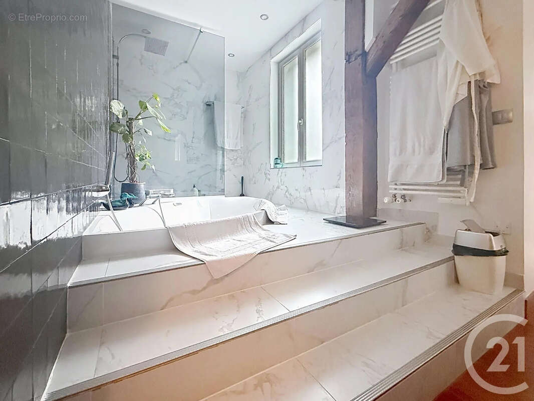 Maison à PARIS-12E
