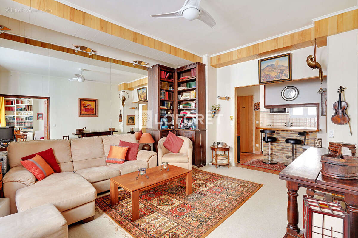 Appartement à PARIS-15E