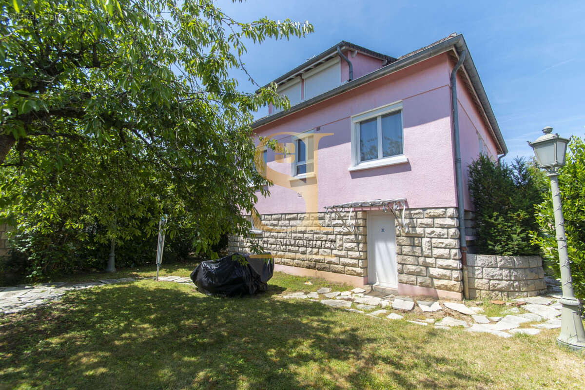 Maison à YERRES