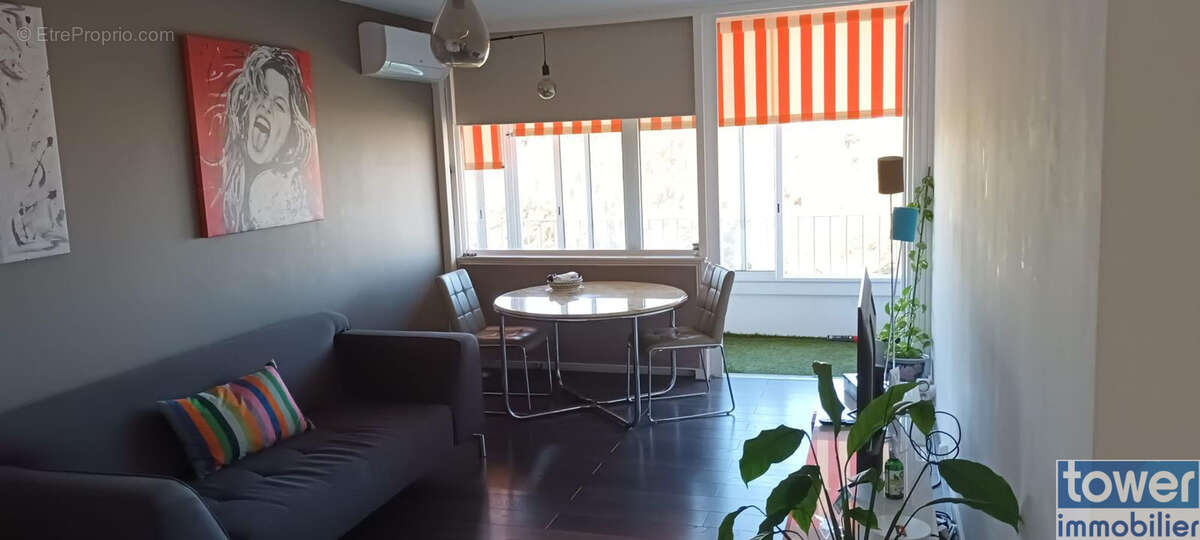 Appartement à MARSEILLE-9E