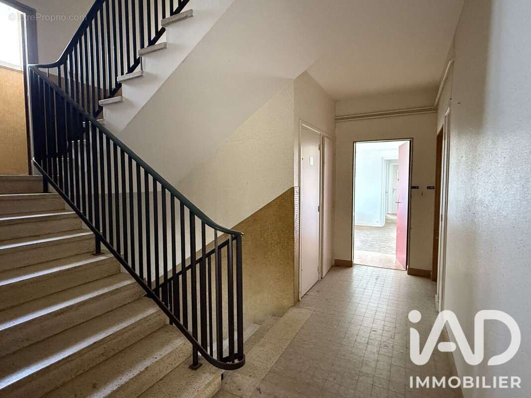 Photo 3 - Appartement à SAINT-AMAND-MONTROND