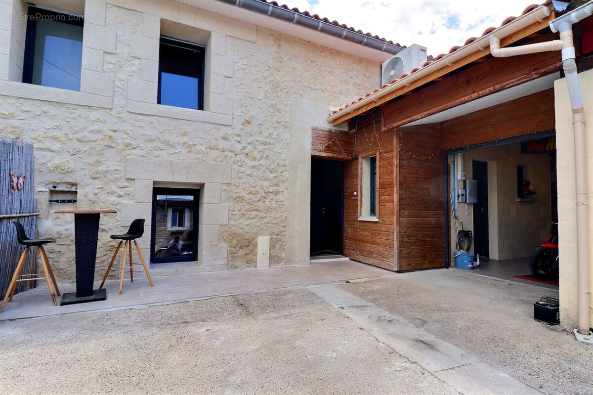 Maison à PODENSAC