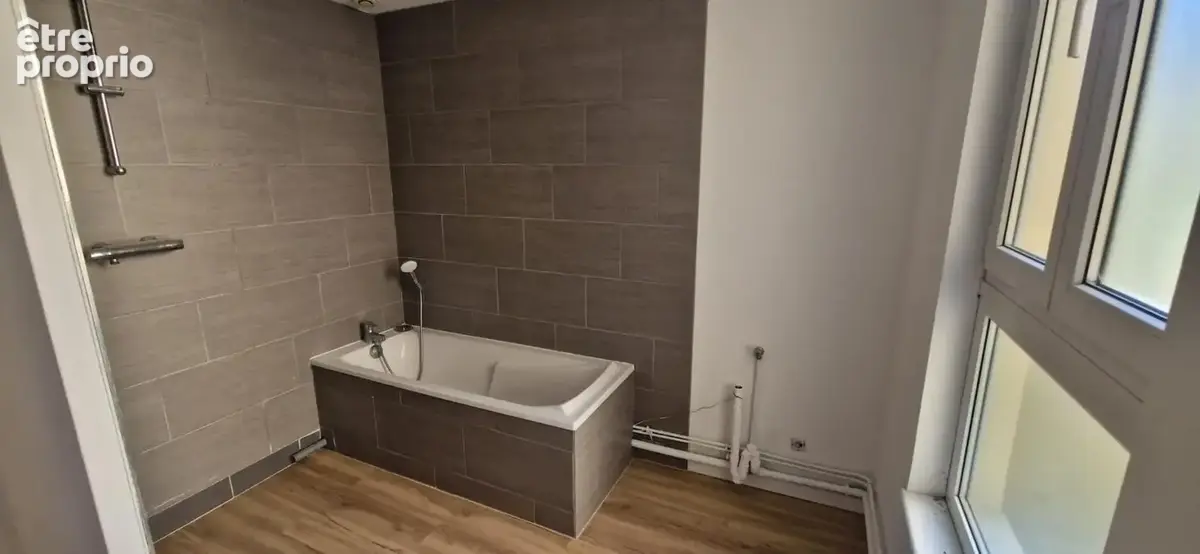 Épinal   appartement f4 de 85 m2   3 chambres   balcon - photo 2