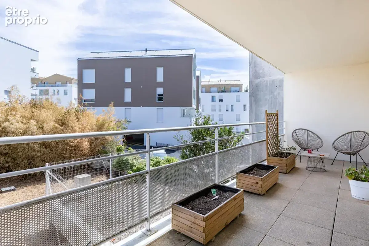 Appartement  T2 grande terrasse + garage sécurisé - photo 2