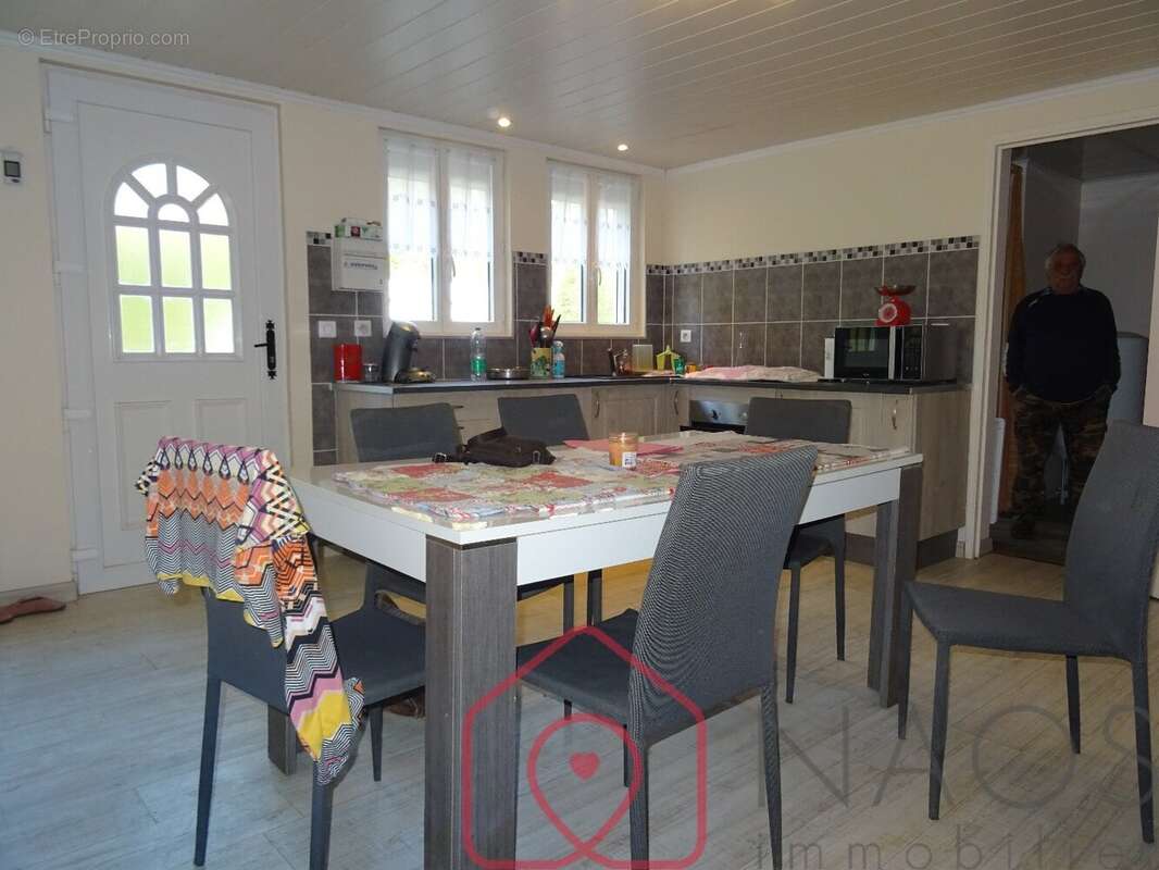 Appartement à SAINTE-MONTAINE