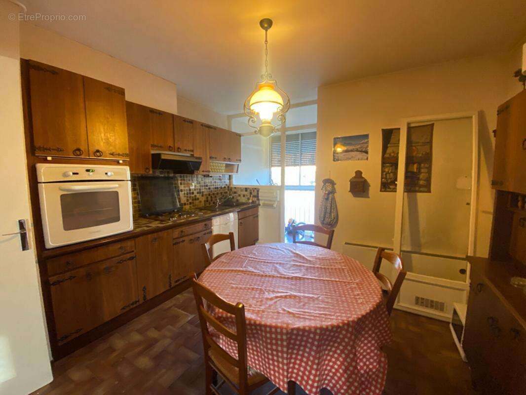 Appartement à SALON-DE-PROVENCE