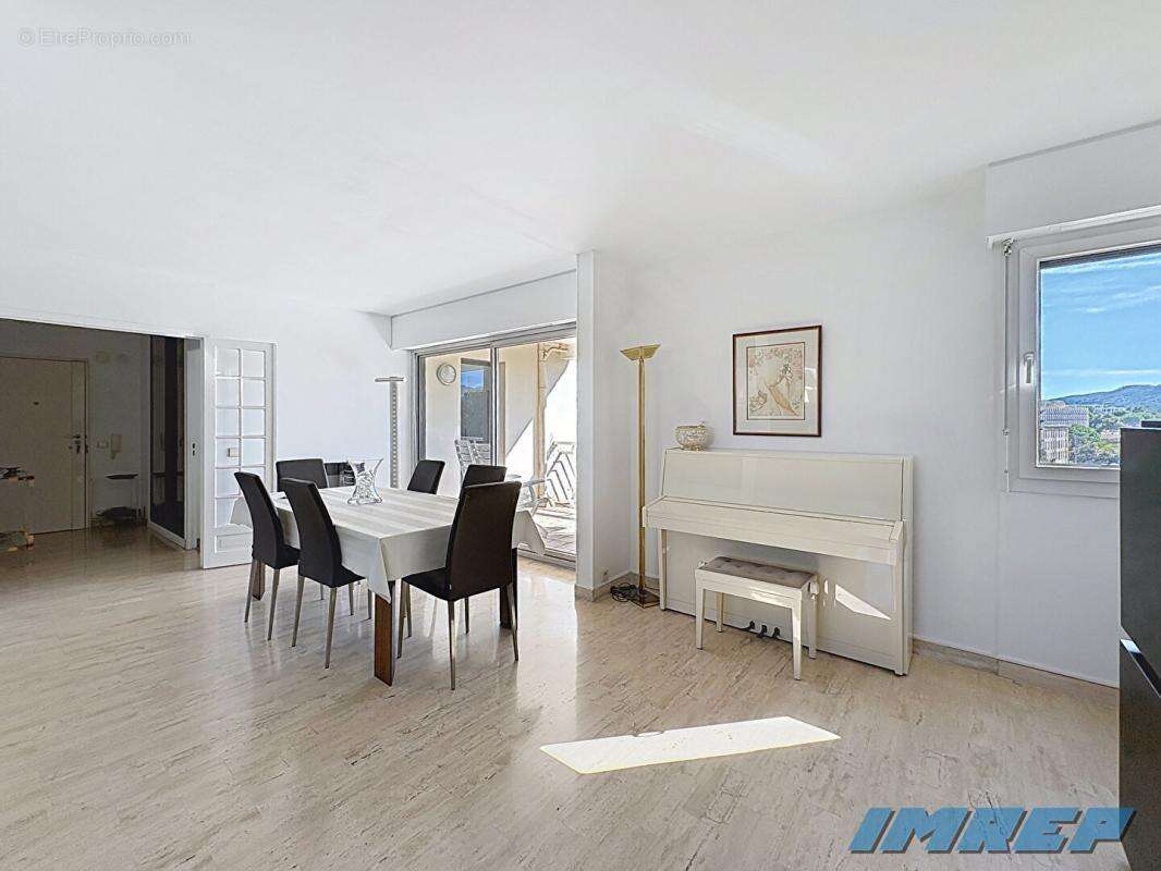 Appartement à MARSEILLE-9E