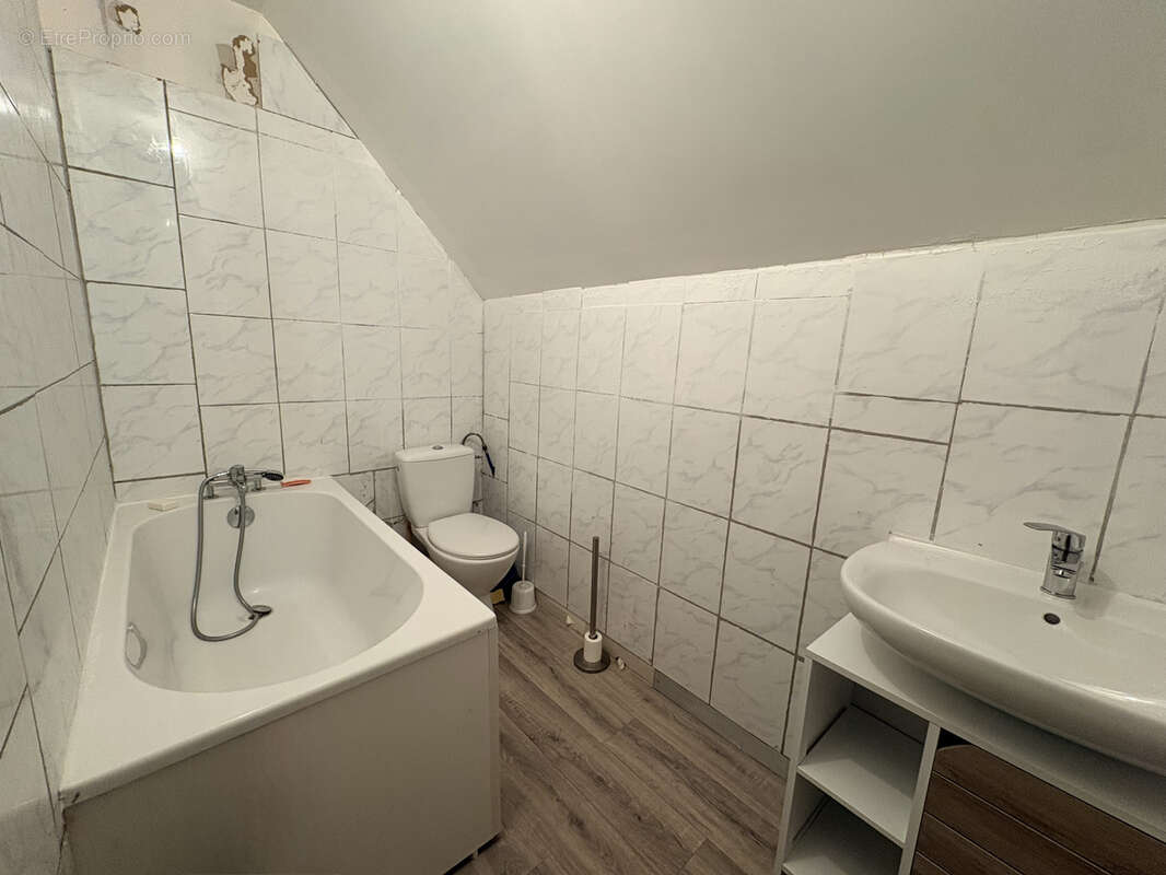 Maison à COURVILLE-SUR-EURE