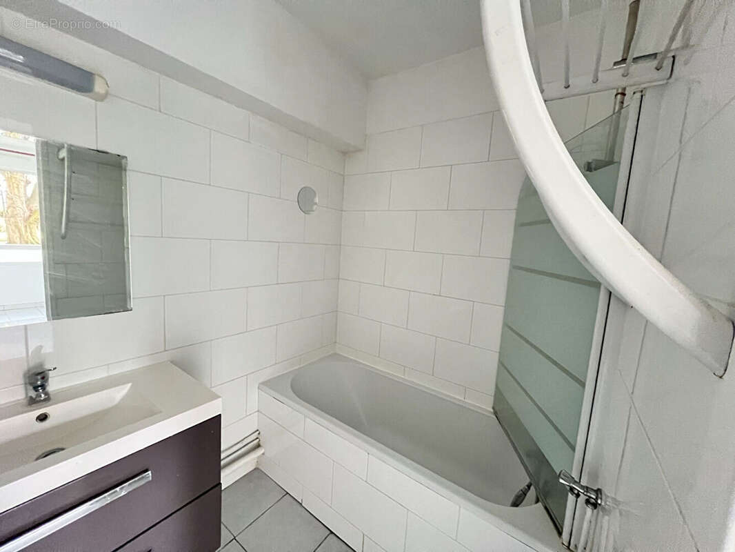 Appartement à AUBERVILLIERS