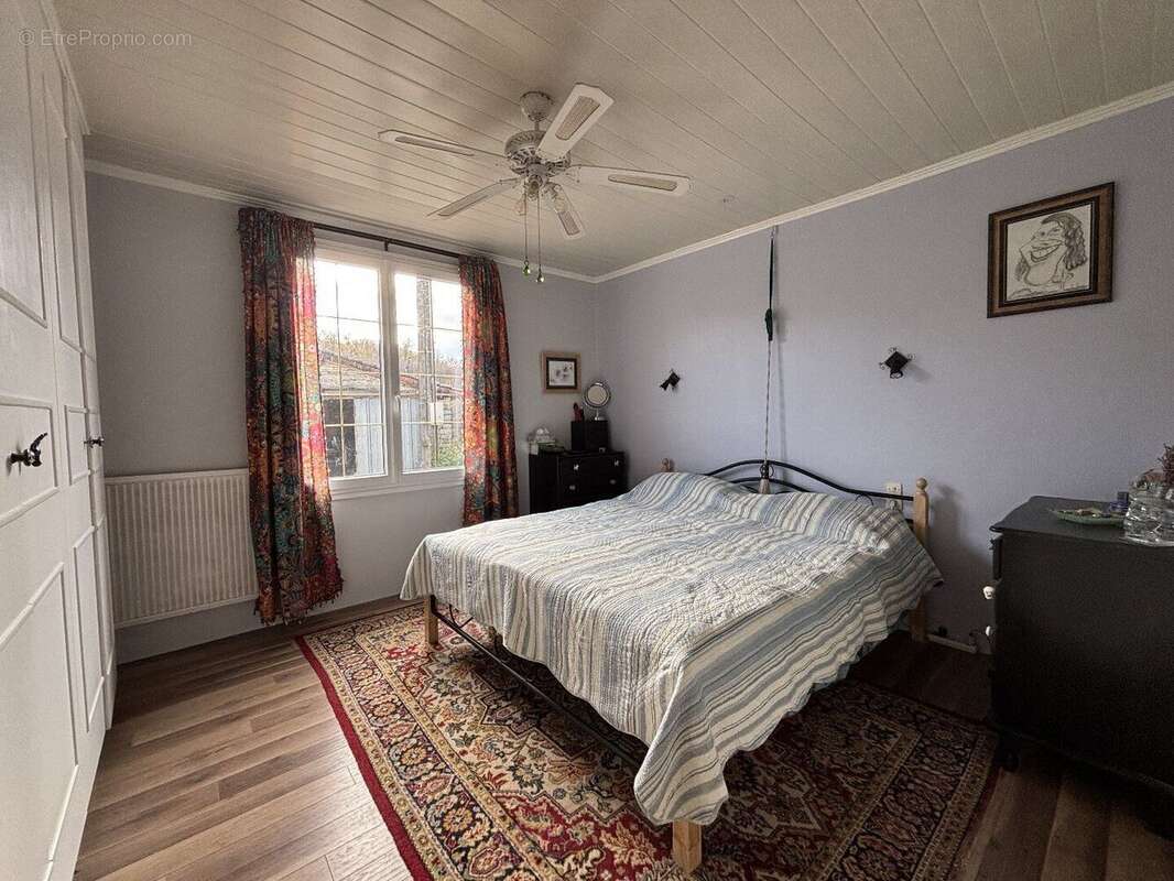 Maison de Campagne, Dépendances, Terrain et Potentiel de Gîte / Maison d'Hôtes - photo 8