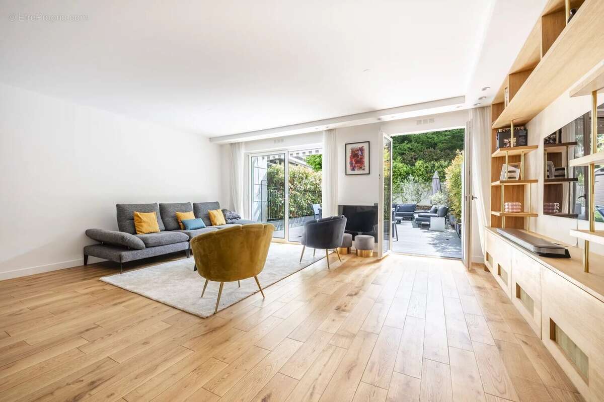 Appartement à BOULOGNE-BILLANCOURT