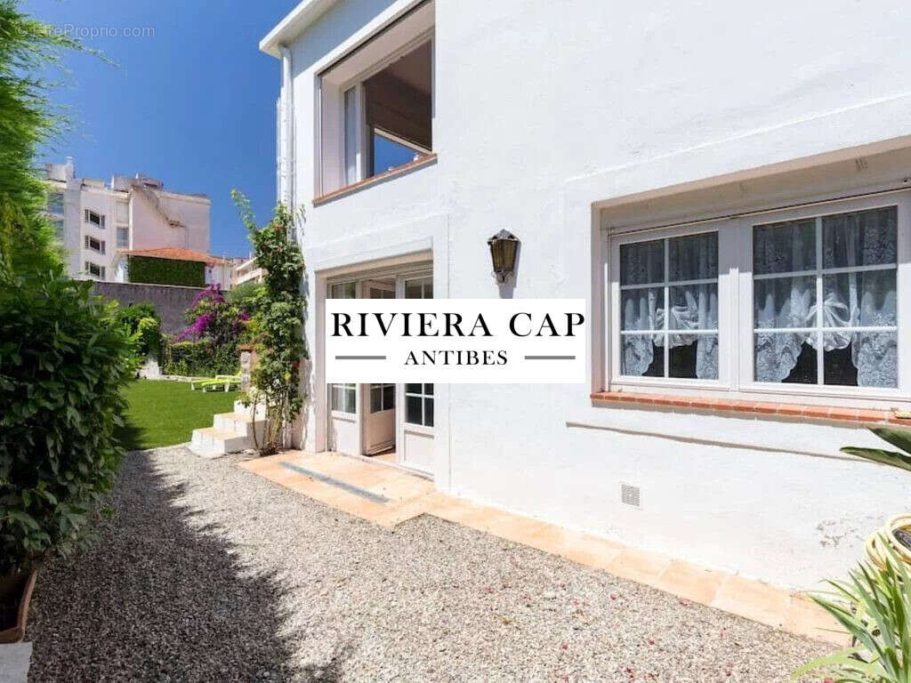 Appartement 70 m² à Antibes  - photo 2
