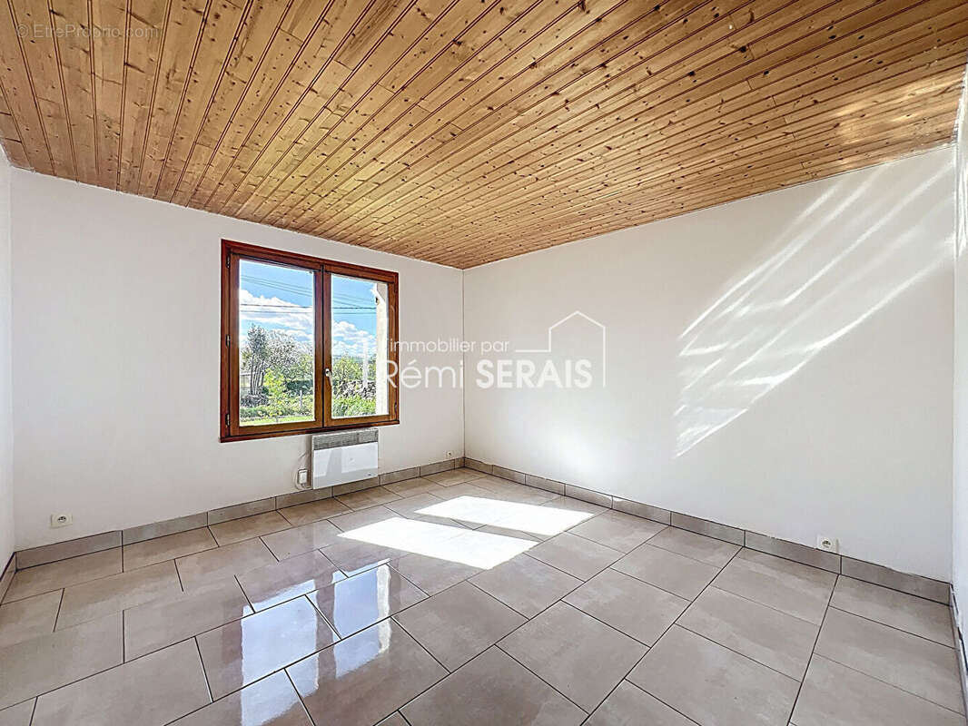 Maison à MONTILLY-SUR-NOIREAU