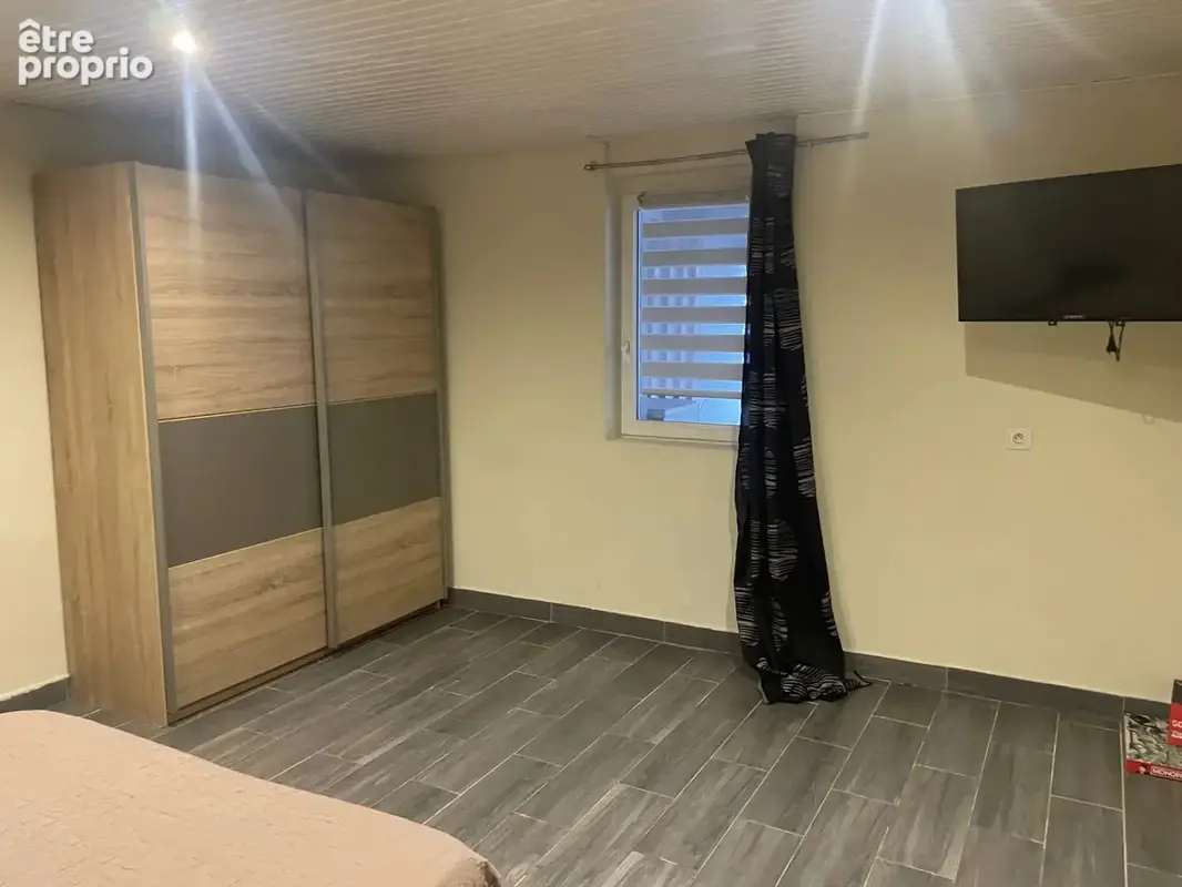 GRANDE MAISON avec 2 garages. - photo 4